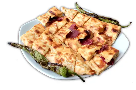 Pastırmalı Kaşarlı / Flat Bread with Pastrami and Kashar Cheese
