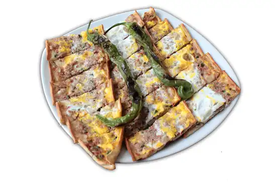 Kıymalı Yumurtalı / Flat Bread with ground meat and Egg