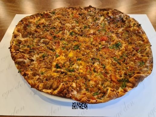 İstanbul Gayrettepe Egeden Special Lahmacun